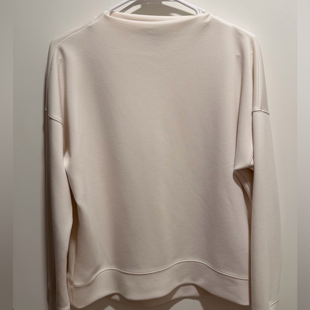 Soft Lightweight Long-Sleeve - Workout Material